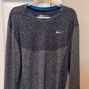 Nike Men’s Dri-Fit V-neck Golf Sweater - Size Large